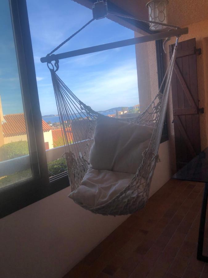 Appartement 4 Personnes Vue Mer Carqueiranne Exteriör bild